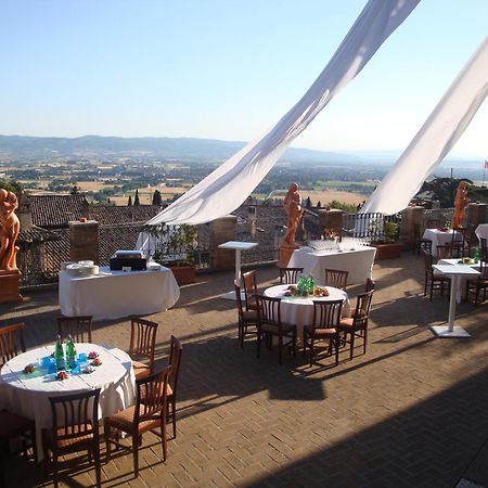 Giotto Hotel & Spa Асизи Екстериор снимка