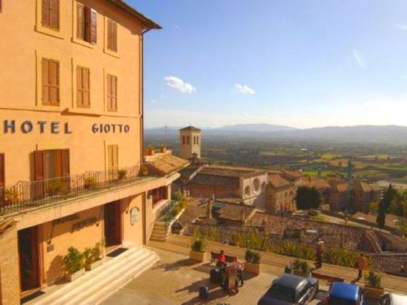 Giotto Hotel & Spa Асизи Екстериор снимка